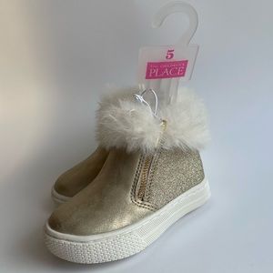 nwt girls gold glitter boots